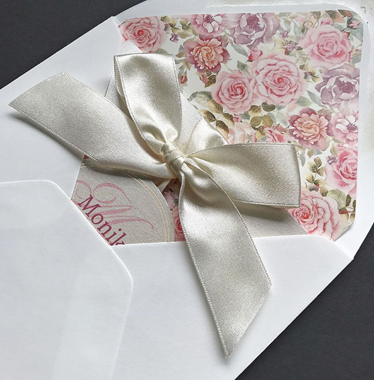 beautifull floral wedding invitation